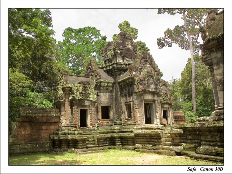 2006 - 07 - Temple angkor - Thommanom 12